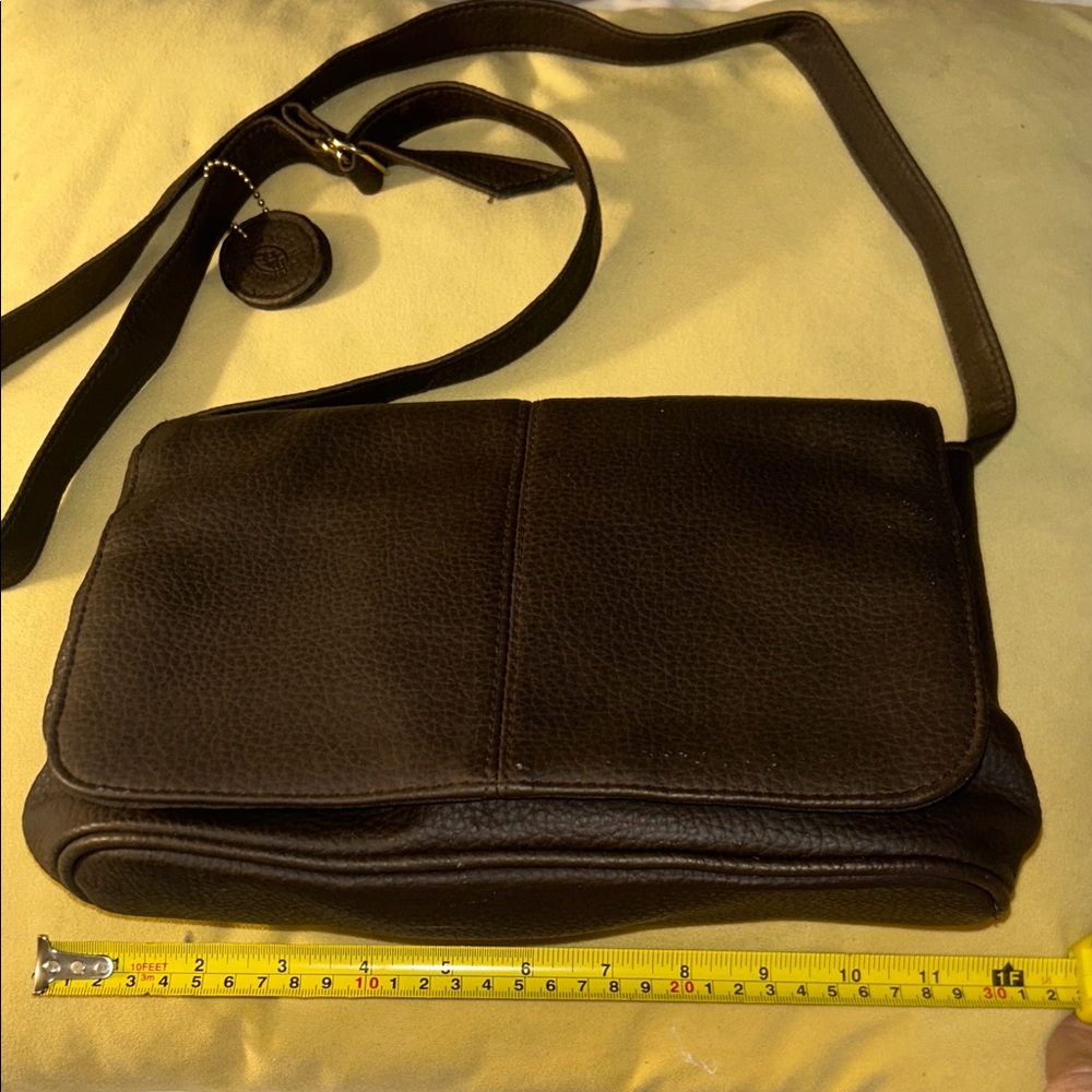 Elegant Black Leather Men's Bag